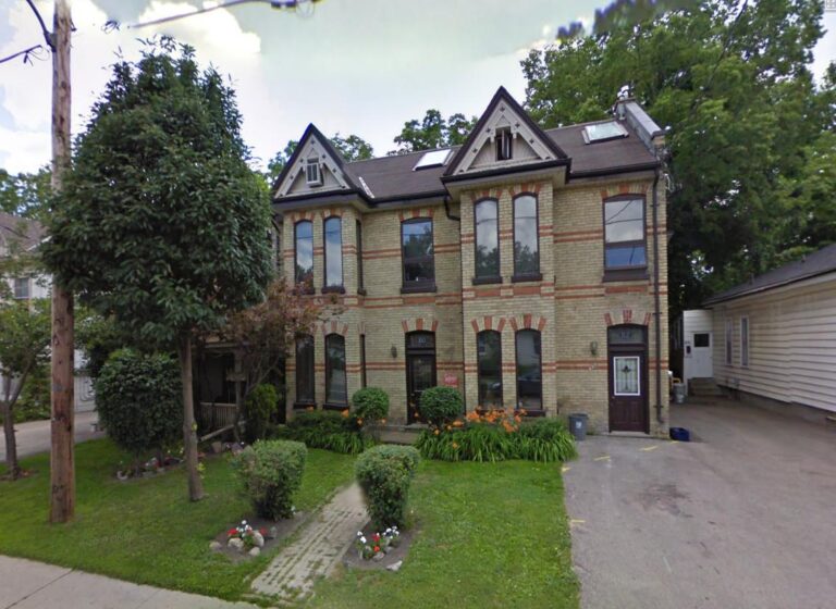 80-4 Stanley Street – Unfurnished 1BDR Apartment